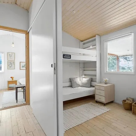 Hébergement de vacances 3 Bedroom Beautiful In *